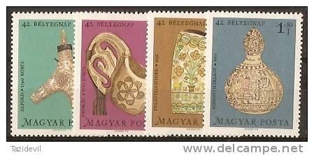 HUNGARY - 1969 Wood Carvings. Scott B271-4. MNH ** - Ungebraucht