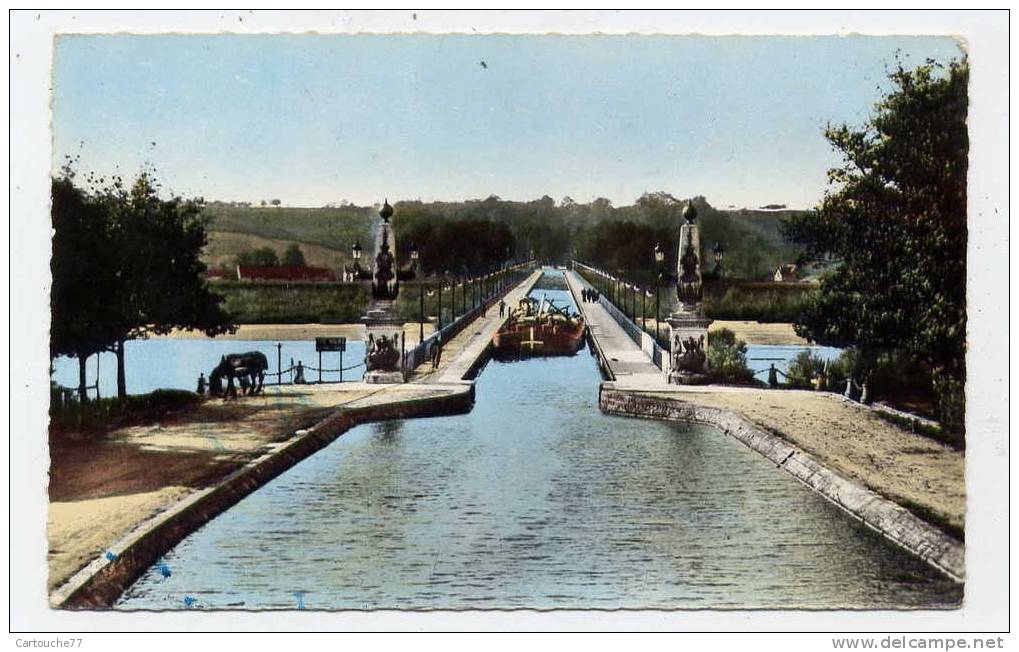 K10 - BRIARE - Le Pont-canal (longueur 662 Mètres - Ouvert En 1896 - Construit Par La Société Eiffel) - Briare