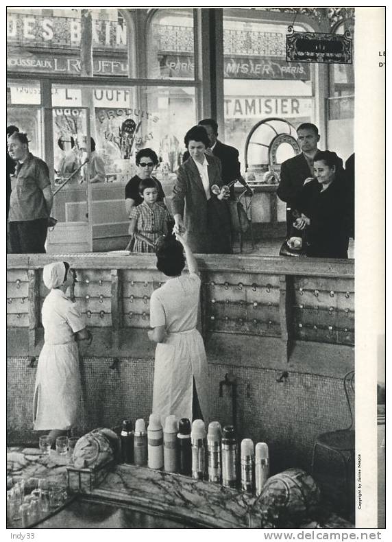 - LA DOCUMENTATION PHOTOGRAPHIQUE 1967 . LES TRANSFORMATIONS D´UNE STATION THERMALE : VICHY - Autres & Non Classés