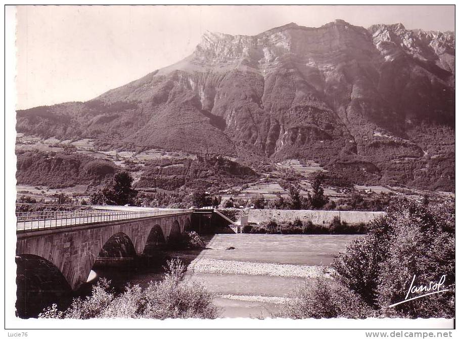 Aux Environs De CHAMOUX  - Le Pont Royal Et La Chaîne De L´Arclusaz  - N° C 51 - Chamoux Sur Gelon