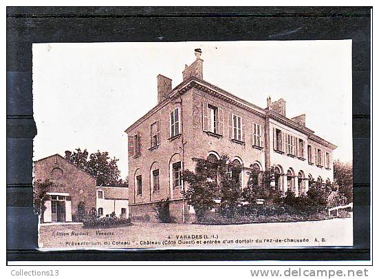 LOIRE ATLANTIQUE - Varades - Château Et Entrée D'un Dortoir Du Rez De Chaussée - Varades