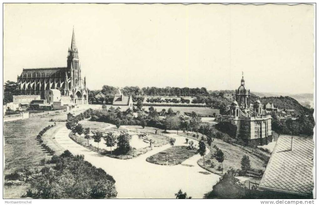 Bonsecours Seine-Maritime 76. Basilique Notre-Dame Et Le Monument De Sainte Jeann-d´Arc. - Bonsecours