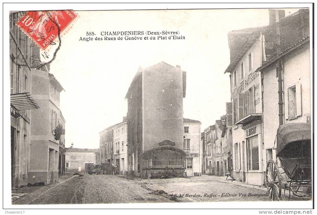 79 - CHAMPDENIERS  -  Angle Des Rues De Genève Et Du Plat D´Etain - Champdeniers Saint Denis