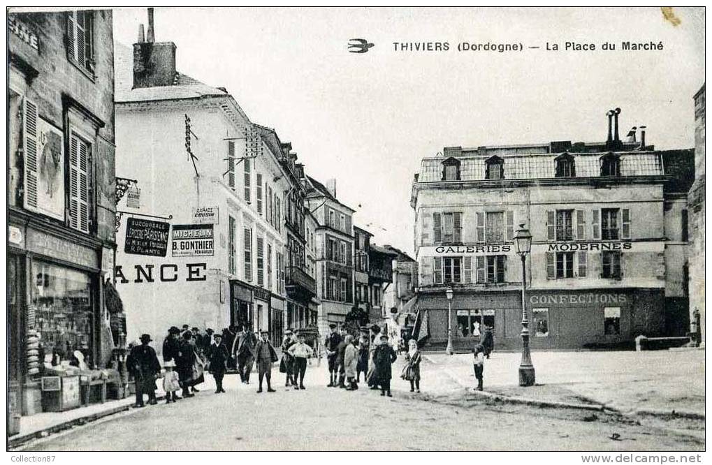 24 - DORDOGNE - THIVIERS - LA PLACE Du MARCHE - EPICERIE PLANTE - PUBLICITE MICHELIN - Thiviers
