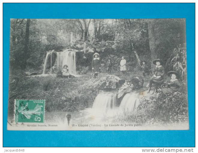 85) Luçon - N° 38 - La Cascade Du Jardin Public - Année 1919 - EDIT Arteau - Lucon