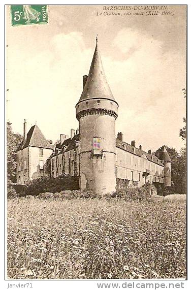 Bazoches-du-Morvan. Le Château - Bazoches