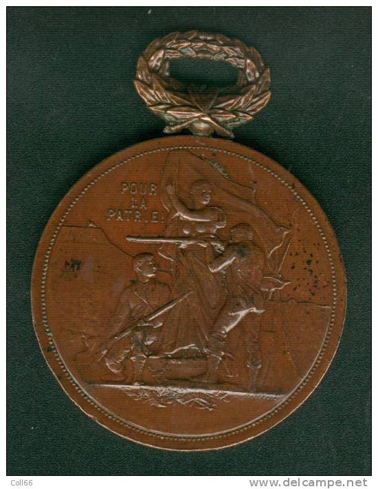 03 Médaille Société Mixte De Tir De Moulins 03 Allier Par F.Vernon Diamètre 5 Cms Cuivre Rouge - Profesionales / De Sociedad