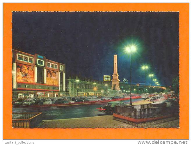 Carte Postale PORTUGAL LISBOA LISBON LISBONNE BY NIGHT CINEMA AUTOMOBILE MERCEDES CARS CAR BUS  AUTOMOBILES TAXI 1960s - Taxis & Droschken