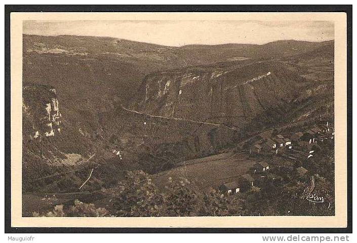 DF / 01   AIN   HAUTEVILLE ENVIRONS   LACOUX ET GORGES DE CHARABOTTE VERS 1948 - Hauteville-Lompnes