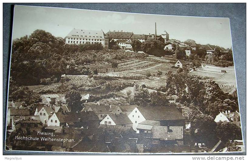Germany,Freising,High School,Weihenstephan,Town View,vintage Postcard - Freising