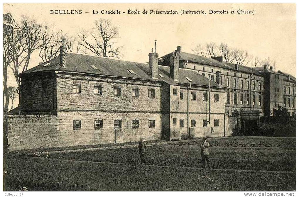 80 - SOMME - DOULLENS - LA CITADELLE MILITAIRE - ECOLE De PRESERVATION - INFIRMERIE - DORTOIRS Et CLASSES - Doullens