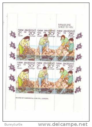 New Zealand 1981 Health Stamp Boy & Girl At Rock Pool S/S MNH - Ungebraucht