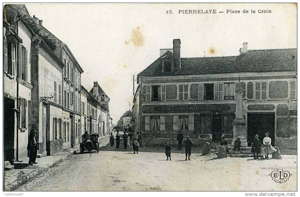 95 - VAL D´OISE - PIERRELAYE - PLACE De La CROIX - BOULANGERIE - VOITURE - CARTE PUBLICITAIRE " A LA GAIETE " - VOIR DOS - Pierrelaye