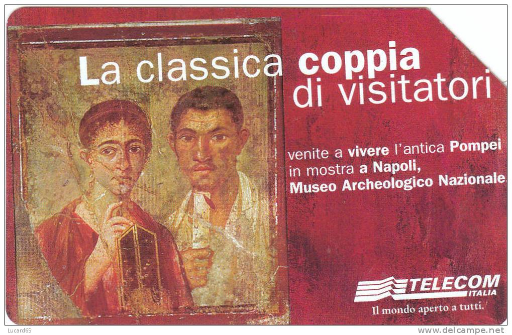 SCHEDE TELEFONICHE - PHONECARD - TELECARTE  - SCHEDA TELEFONICA USATA "LA CLASSICA COPPIA DI VISITATORI" - Públicas Figuración Ordinaria