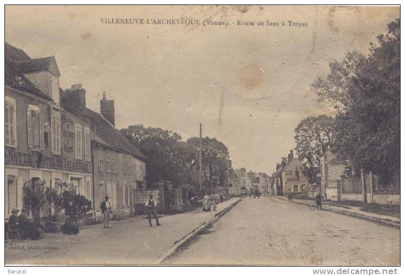 VILLENEUVE L´ARCHEVÊQUE - Route De Sens à Troyes - Villeneuve-l'Archevêque