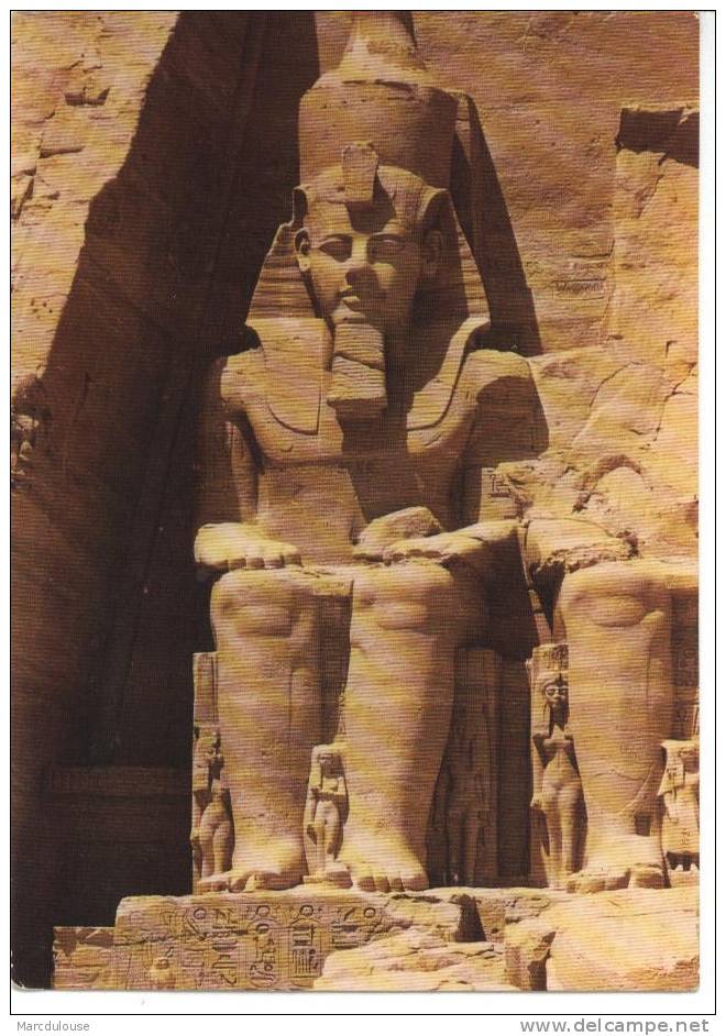 Abou Simbel Rock Temple Of Ramses II. Partial View Of The Gigantic Statues. Temple De Pierre De Ramsès II. - Tempel Von Abu Simbel