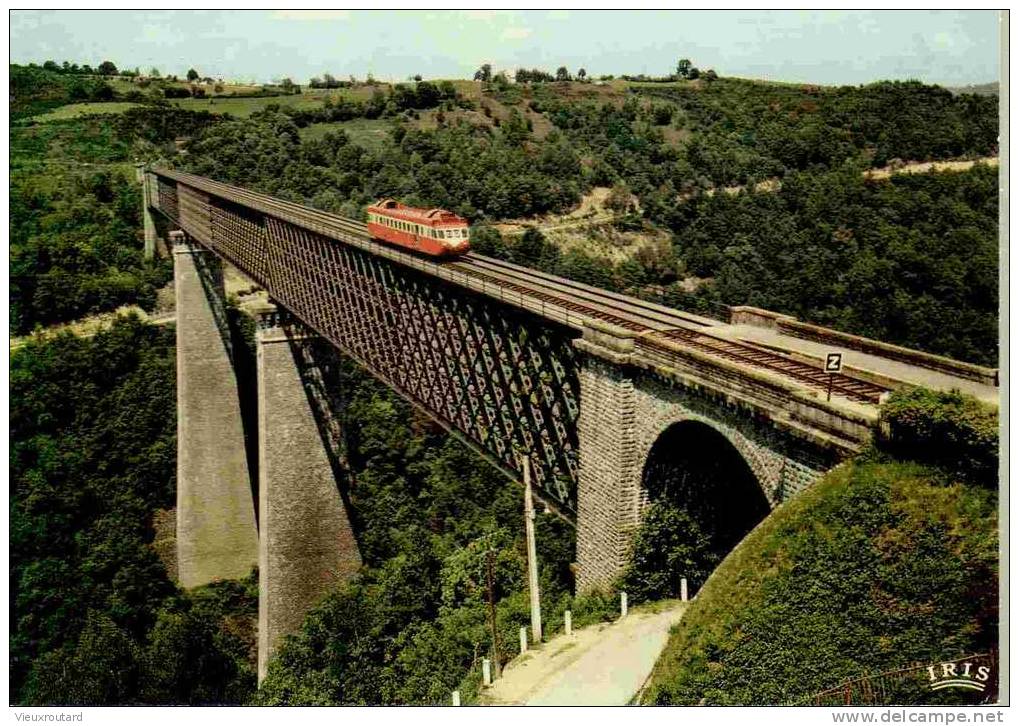 CPSM. LE VIADUC DES FADES. LE GEANT D´EUROPE. LONG.470 M. HAUT. 133 M. AU DESSUS DE LA SIOULE. - Otros & Sin Clasificación