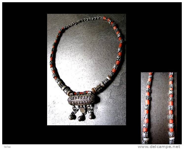 Ancien Collier Du Yemen Argent Corail / Ols Yemeni Silver And Coral Necklace - Oriental Art