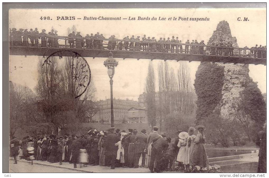 75 --- Paris --- Buttes Chaumont --- Les Bords Du Lac Et Le Pont Suspendu - District 19