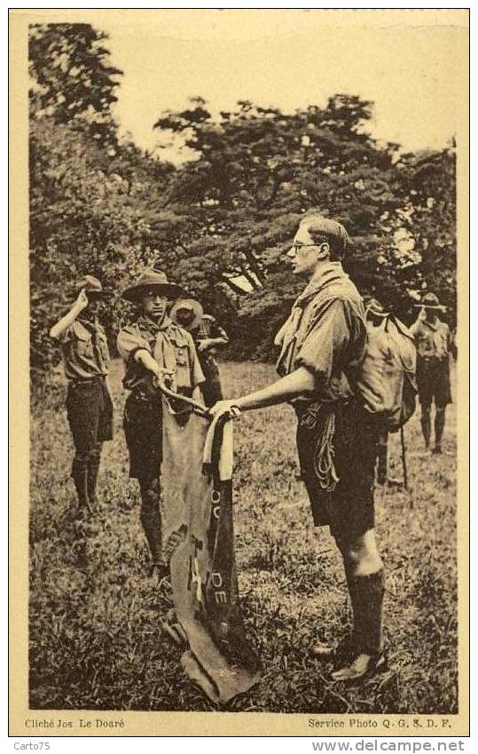 SCOUTISME - Scouts De France - Promesse De Scout-routier - Drapeau - Padvinderij