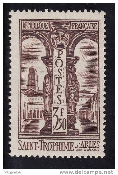 N° 302 *   (cote 32 Euros) - Nuovi