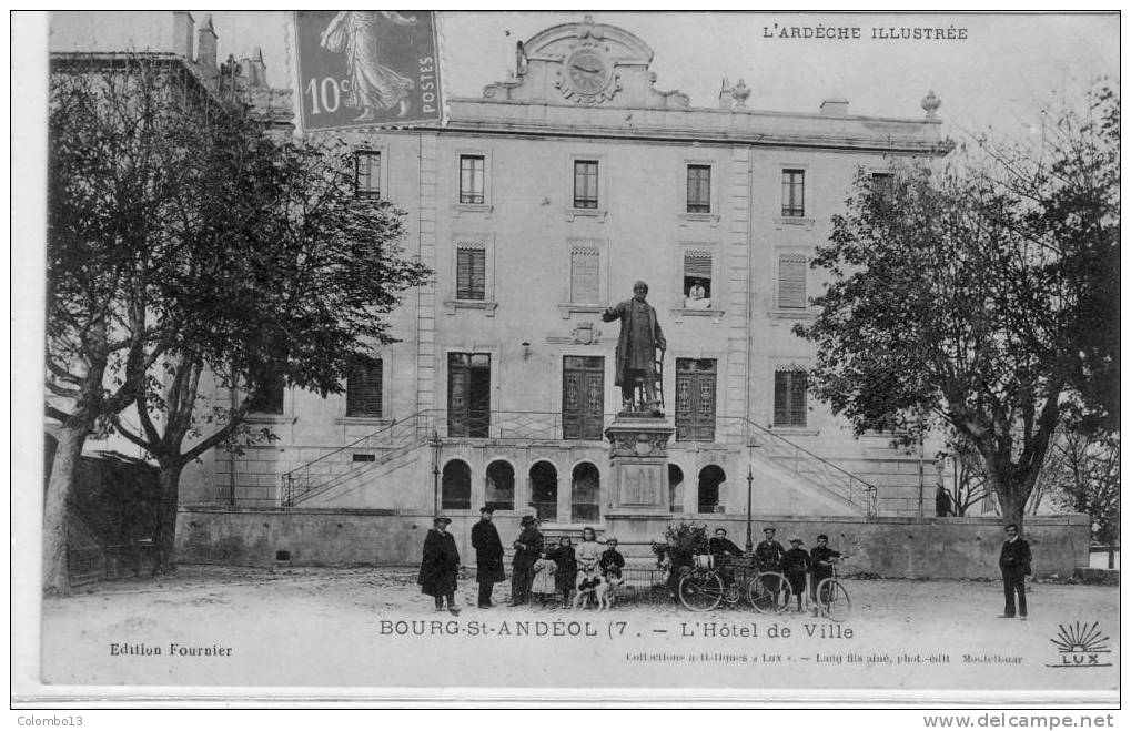 07 BOURG ST ANDEOL L'HOTEL DE VILLE ANIME CYCLISTE ENFANTS CHIEN - Bourg-Saint-Andéol