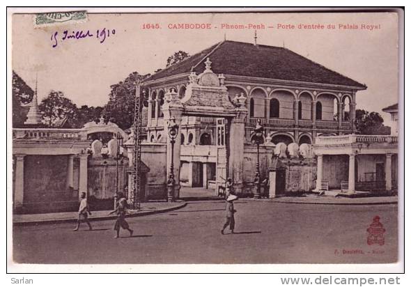 CAMBODGE , Indochine , PHNOM-PENH , Edit Dieulefils N° 1645 , Porte D'entrée Du Palais Royal - Cambodge