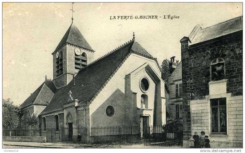 77 LA FERTE GAUCHER L'église  Joli Plan Animé - La Ferte Gaucher