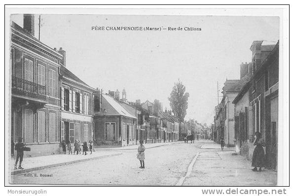 51 )) FERE CHAMPENOISE, Rue De Châlons, ANIMEE, Edit E Bousel, - Fère-Champenoise