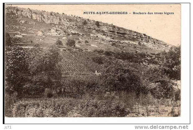 21 - Nuits St Georges - Rochers Des Trous Légers . CPA En Bon état - - Nuits Saint Georges