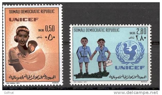1972 SOMALIE 25° ANNIVERSAIRE DE L´UNICEF ENFANTS ALLANT A L'ECOLE 2 VAL - UNICEF