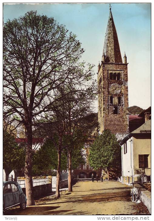 CPSM De Saint Etienne De Tinée (Alpes Maritimes 06): Alt 1140m. L'entrée Du Village Et Le Clocher De L'Eglise - Saint-Etienne-de-Tinée