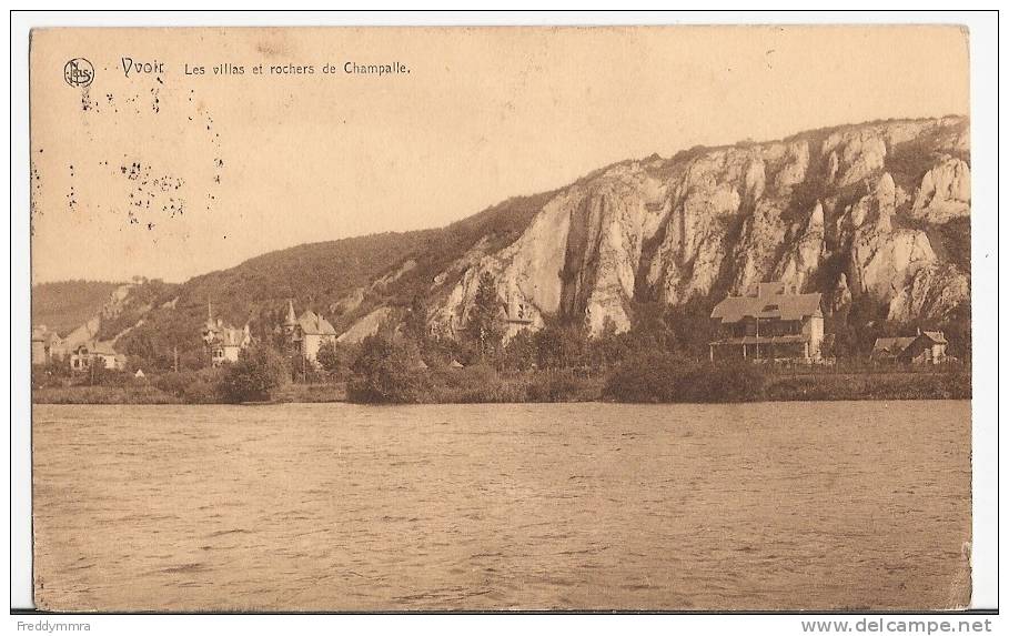 Yvoir: Les Villas Et Rochers De Champalle - Yvoir