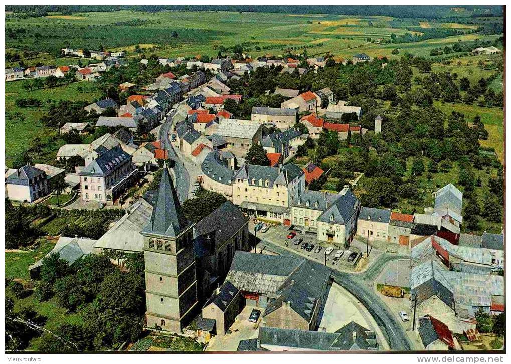 CPSM. PETITE SUISSE LUXEMBOURGEOISE. BERDORF. VUE AERIENNE. DATEE 1975 - Berdorf