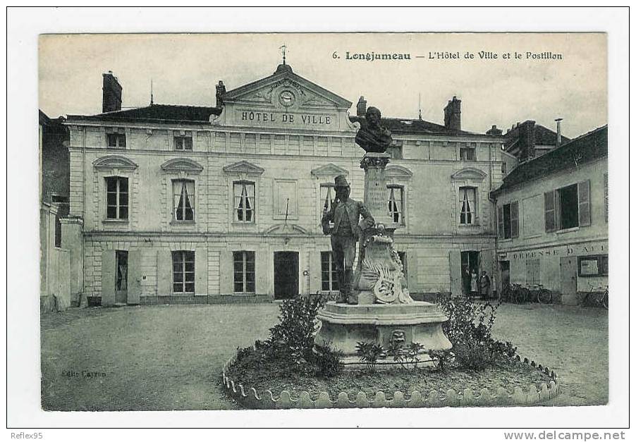 LONGJUMEAU - L'hôtel De Ville Et Le Postillon - Longjumeau