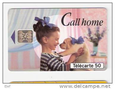 TELECARTE 50 U  , "Call Home "; Fillette Et Chien  ;1994 ; TB - Opérateurs Télécom