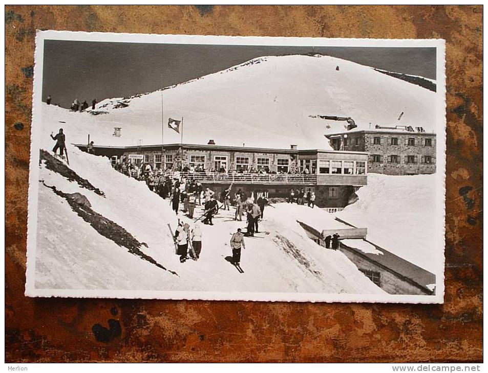 SKI - Weissfluhjoch Endstation Der DAVOS- Parsenn -Bahn Schi  - Suisse  - 1950's  VF  D18610 - Davos