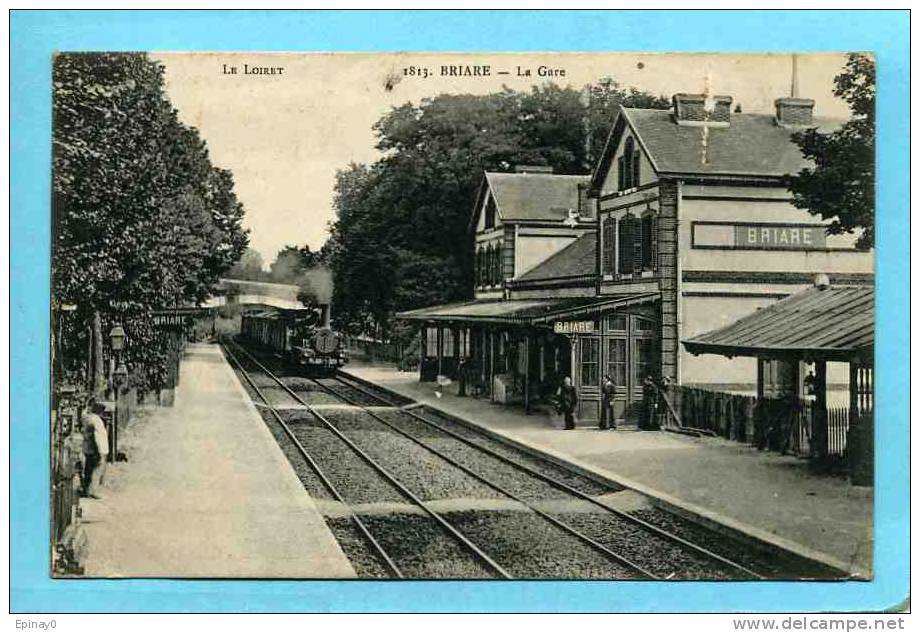 B - 45 - BRIARE - La Gare - Arrivée Du Train - Briare