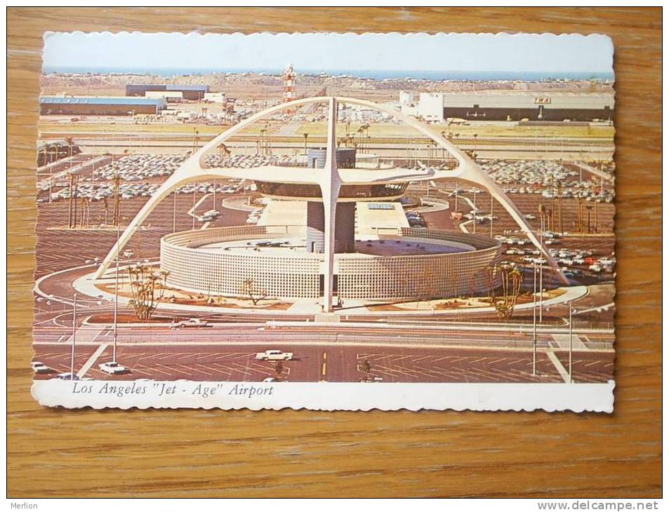Los Angeles - International Airport - California 1974 VF  D18729 - Aerodrome