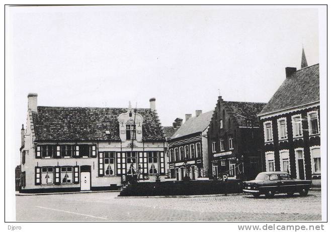 Oedelgem 30 De Markt Met Het Gemeentehuis - Beernem