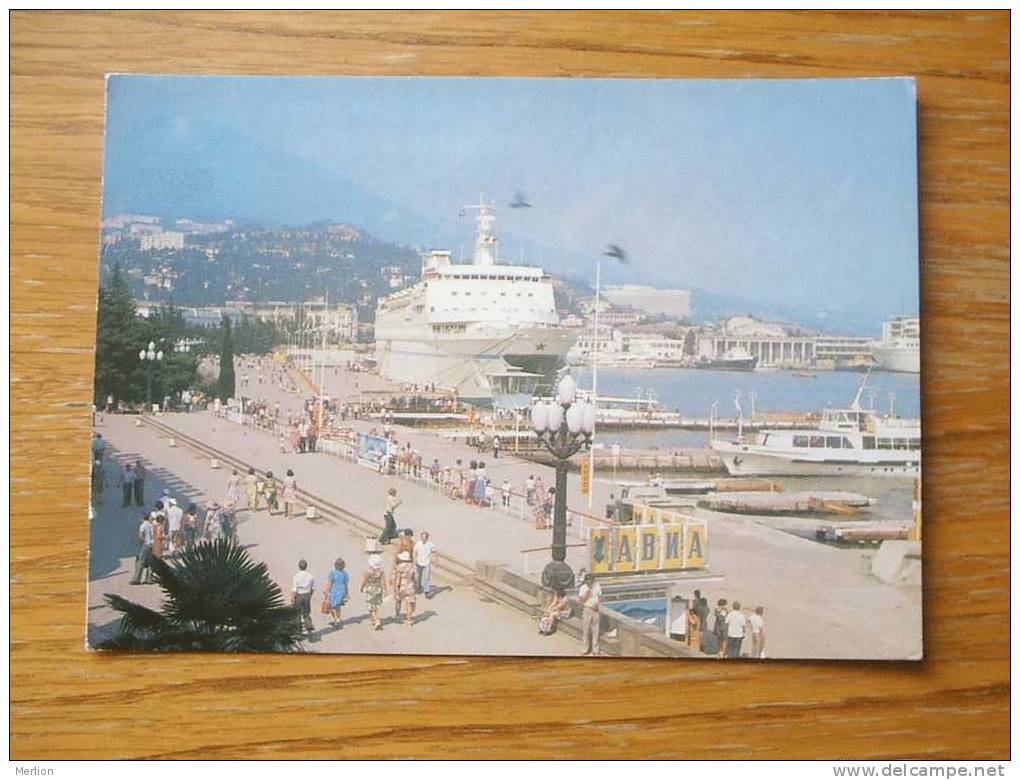 Jalta - Harbour - Le Port   1970's   VF  D18876 - Péniches