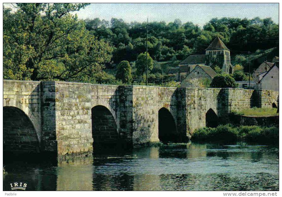 Carte Postale 23. Moutier D'Ahun  Le Vieux Pont Romain Trés Beau Plan - Moutier D'Ahun