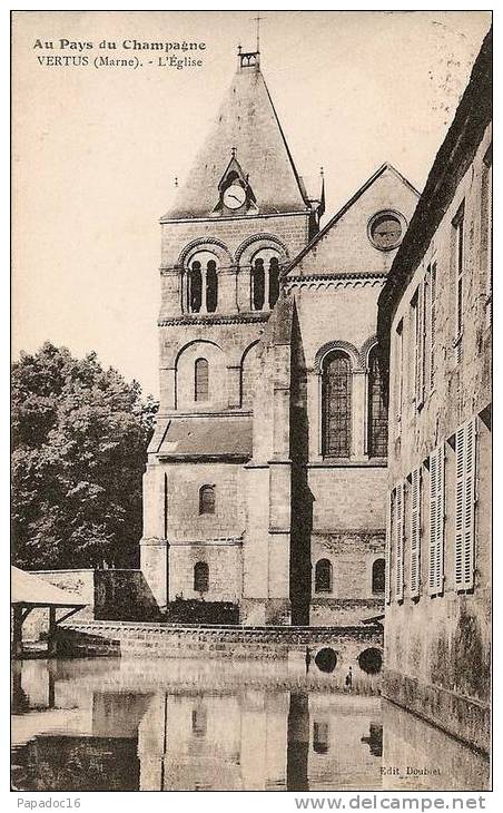 51 - Vertus - L'Eglise - Au Pays Du Champagne (circulée 1936) - Lavoir - Vertus