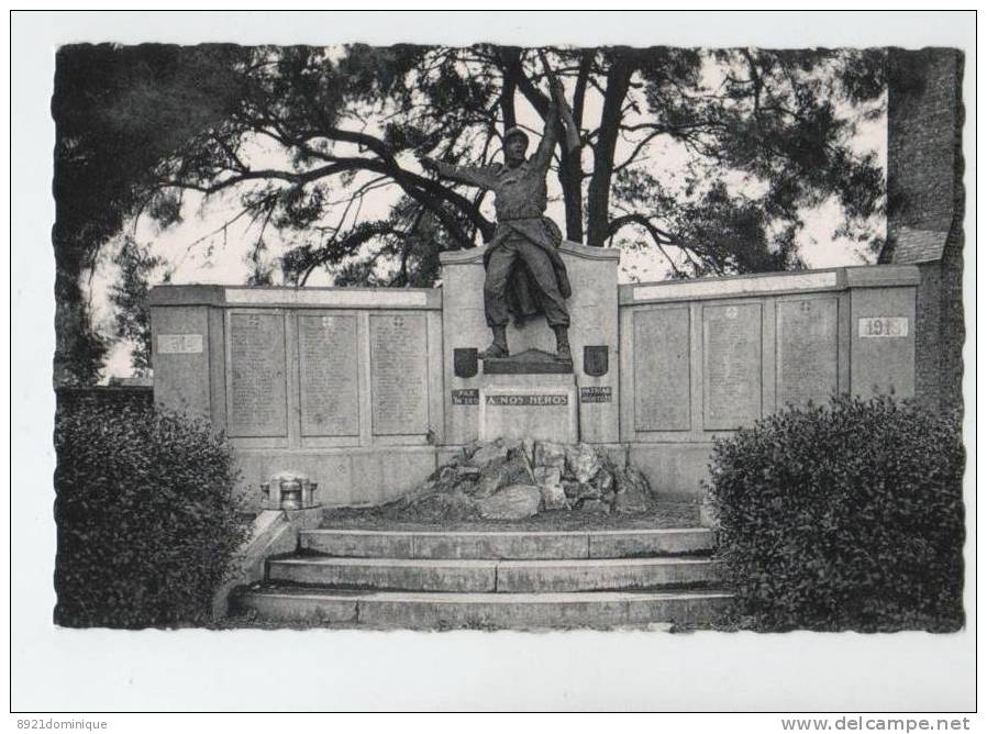 Ploegsteert Monument Aux Morts 1914-1918 - Komen-Waasten