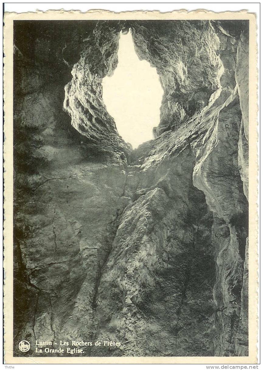 LUSTIN Les Rochers De Frênes - La Grande église - Profondeville