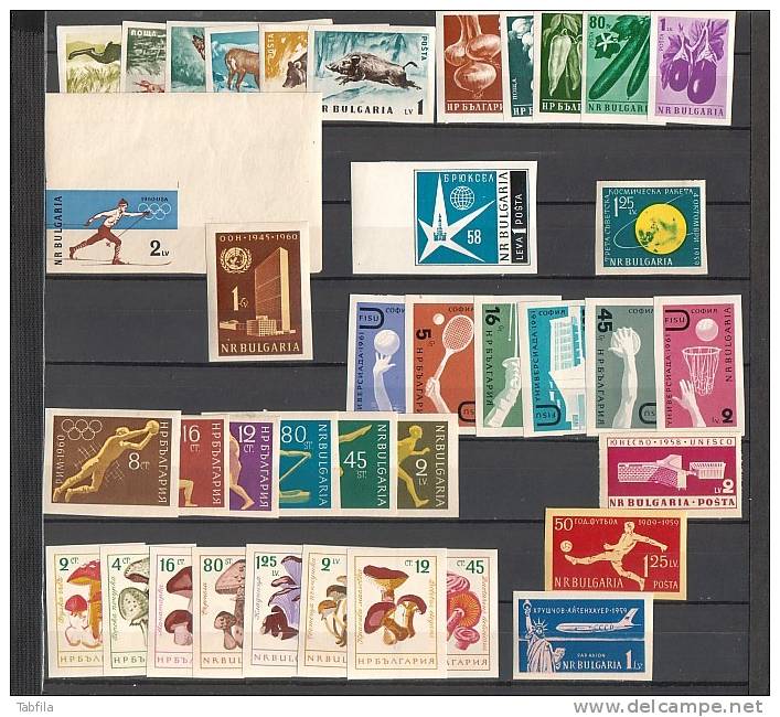 BULGARIA ~ 1945 - 61 - Collection - Dent; Non Dent Et Bl.** - Collections, Lots & Series