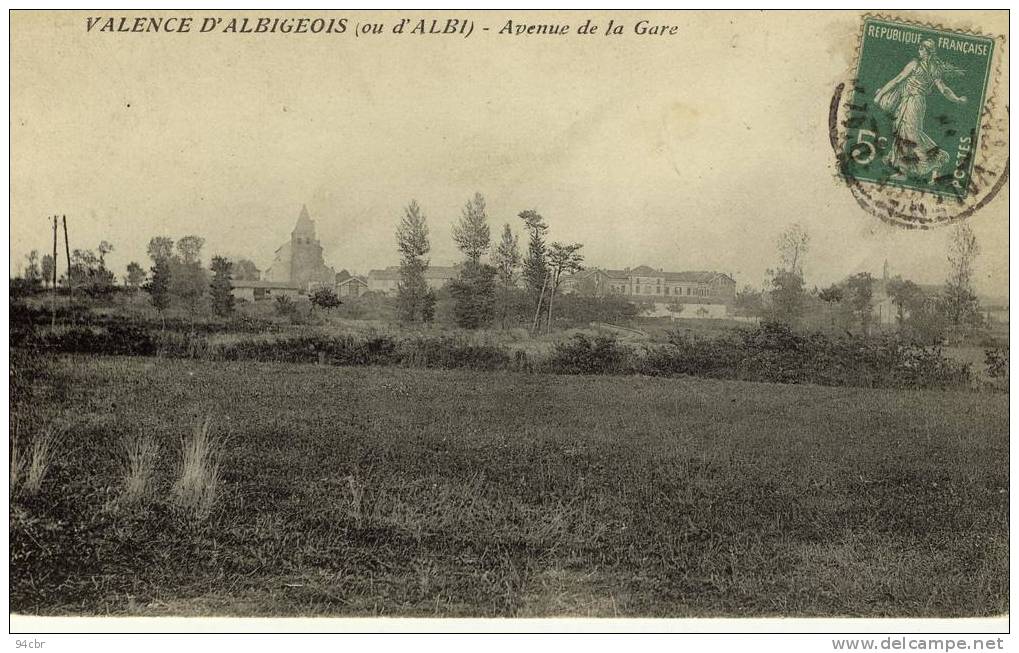 CPA (81)     VALENCE D ALBI   Avenue De La Gare - Valence D'Albigeois