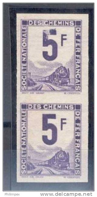 FRANCE, RARE COLOR PROOF 5F RAILWAY STAMP IN PAIR 1944! - Other & Unclassified