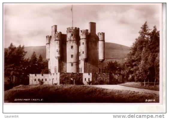 Old - Vintage Scotland Postcard - Carte Ancienne D´Ecosse - Braemar - Aberdeenshire