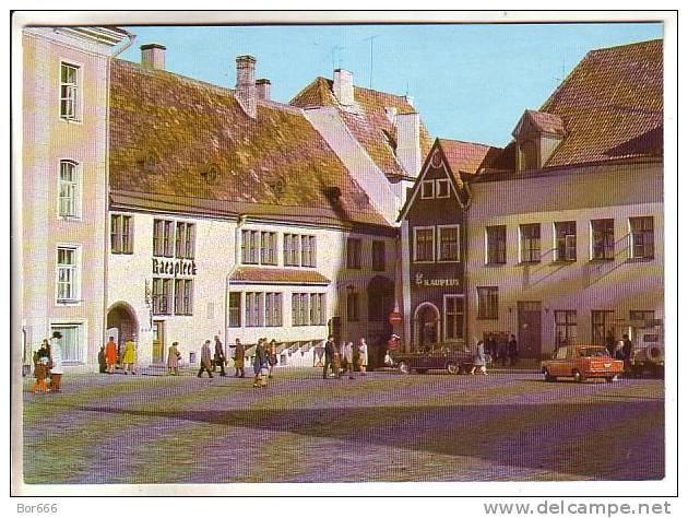 GOOD ESTONIA POSTCARD 1980 - Tallinn - Town Hall Square - Estonia